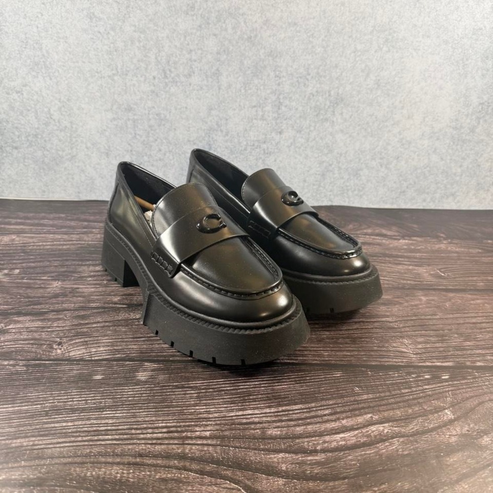 Coach women's size 9 Black leather chunky loafers with black logo